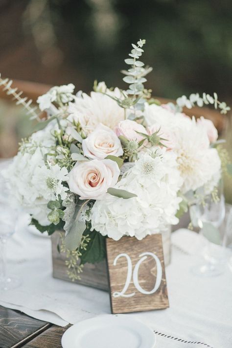 Top 9 Dusty Rose Wedding Color Palettes for 2021 Cheap Wedding Table Centerpieces, Elegant Wedding Centerpiece, Wedding Floral Centerpieces, Wine Country Wedding, Flower Centerpieces Wedding, Classy Wedding, Deco Floral, Wedding Flower Arrangements, Wedding Centerpiece