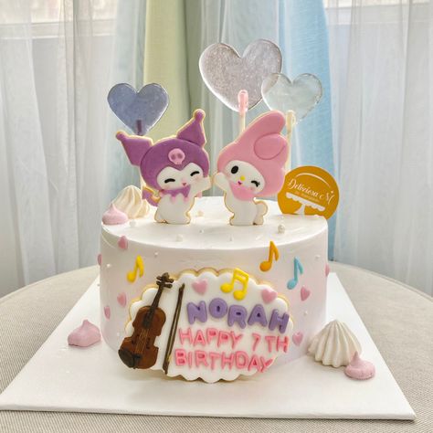 My Melody & Kuromi Cookie Cake My Melody And Kuromi Bday Party, Kuromi My Melody Birthday Theme, My Melody And Kuromi Party, Kuromi And My Melody Birthday, Kuromi And My Melody Cake, Kuromi Cake Ideas, My Melody Party Ideas, My Melody Birthday Cake, Happy Birthday Kuromi