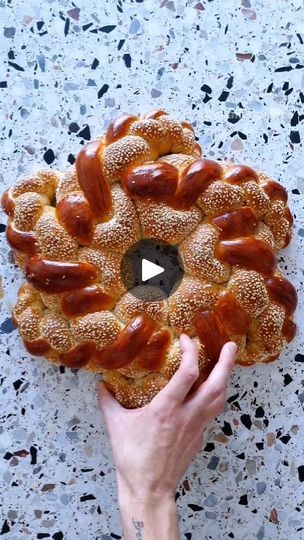 Challah Braiding, Active Dry Yeast, Braided Bread, Bread Art, Amazing Food Art, Challah Bread, Online Fitness, Pan Bread, Challah