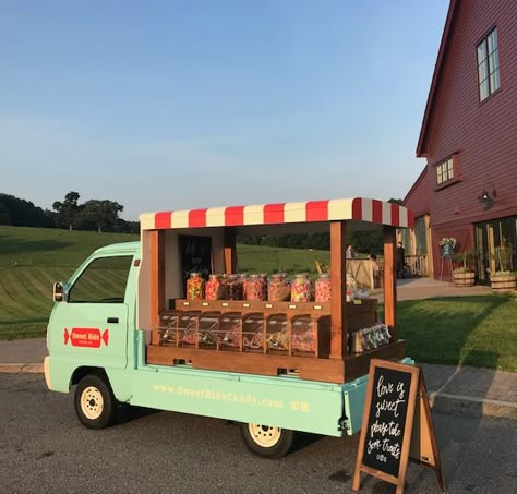 mini mobile candy store!   candy truck available for weddings, parties & events #candytruck #foodtruck #weddings #parties #sweet16#barmitzvah #batmitzvah #bridalshower #babyshower#minitruck Candy Food Truck, Candy Truck, Mobile Coffee Cart, Truck Store, Kei Truck, Tiny Farm, Food Cart Design, Food Truck Business, Candy Food