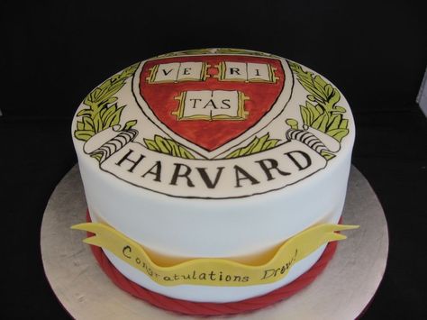 Harvard Acceptance, Strawberry Cake With Buttercream, Harvard Graduation, Zoe Cake, Graduation Party Desserts, Dream University, Starbucks Birthday, Grad Cake, Harvard Graduate