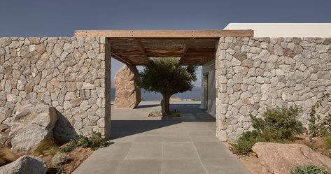 Villa Mandra, Casa Cook, Studio Build, Casa Country, Wooden Pergola, Summer Living, House Built, Hotels Design, Stone Wall