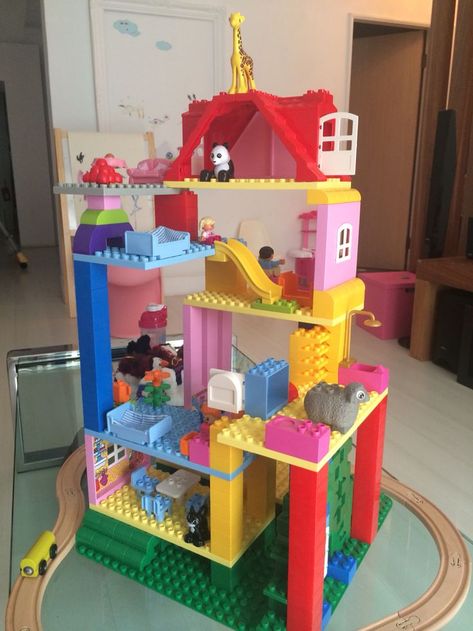 Lego Duplo Ideas Buildings, Lego Duplo House Ideas, Duplo House Ideas, Duplo Lego Ideas, Lego Duplo House, Lego Duplo Building Ideas, Duplo Builds, Lego Duplo Ideas, Duplo House