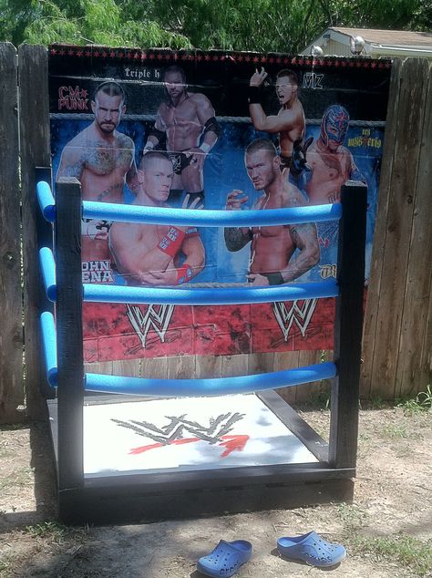 DIY WWE Wrestling Ring Photo Booth for a Birthday Party Wwe Trunk Or Treat, John Cena Birthday, Diy Wwe, Wrestling Birthday Parties, Wrestling Birthday, Wrestling Party, Wwe Birthday Party, Wwe Party, Wwe Birthday