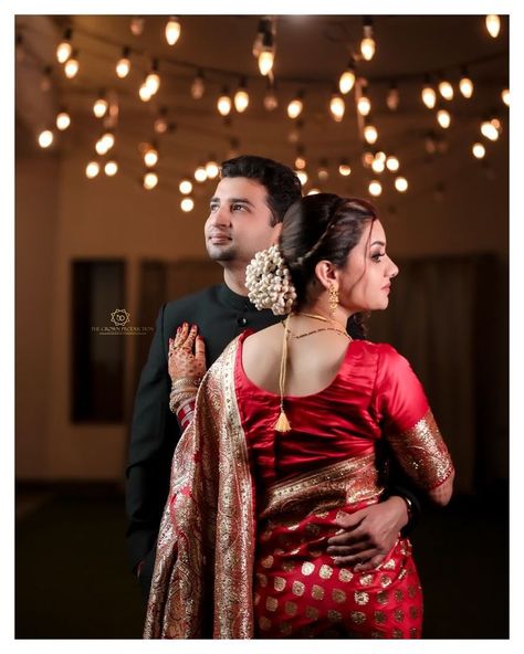 Bengali Wedding Couple Poses Photography, Bengali Reception Couple Poses, Couple Pose Saree, Reception Couple Poses Indian Bride Groom, Indian Marriage Photography, Bengali Reception Couple Shoot, Reception Photoshoot Poses, Bengali Wedding Couple Poses, Reception Couple Poses