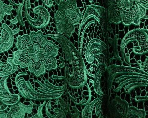 I really like this! Emerald Aesthetic, Green Lace Fabric, Emerald Green Lace, Fabric Wedding Dress, Retro Bridal, Lace Costume, Brides Dress, White Lace Fabric, Bridal Purse