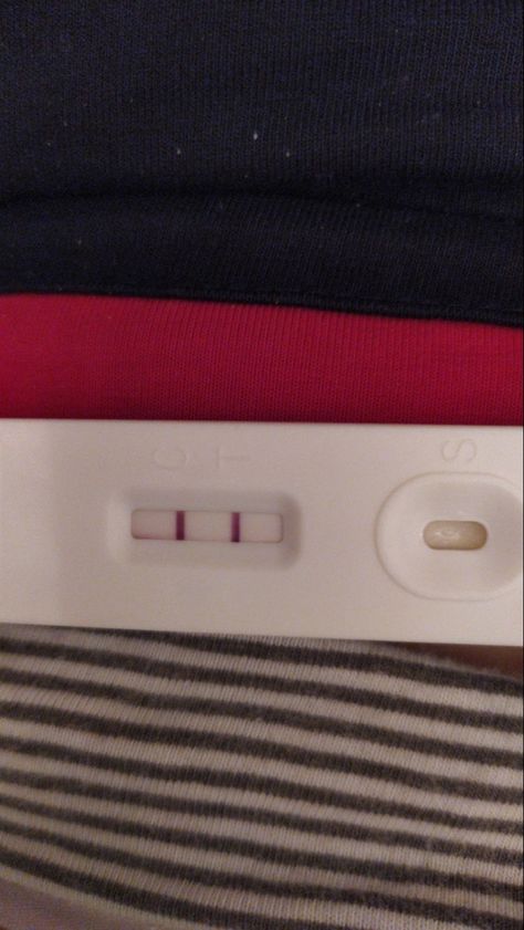 Pregnancy Test Snap, Pt Positive, Pregnancy Prank Picture, Positive Pregnancy Test Pictures, Flowers Wallpaper Aesthetic, Kimberly Wilson, Pregnancy Kit, Fake Pregnancy, Pregnancy Belly Photos