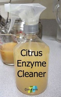 Citrus Cleaner, Homemade Cleaners Recipes, Enzyme Cleaner, Cleaner Recipes, Homemade Cleaning Products, Natural Cleaners, Household Cleaning Tips, Cleaning Recipes, Diy Cleaners