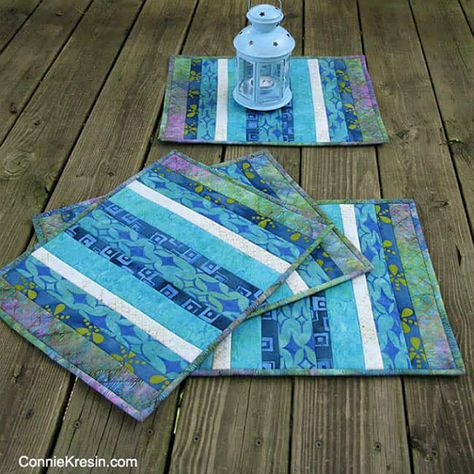 QAYG Placemats Tutorial Small Quilting Projects, Fabric Boxes Tutorial, Quilted Placemat Patterns, Free Quilt Tutorials, Quilting Digest, Fabric Basket Tutorial, Batik Pillow, Quilted Placemats, Rug Tutorial