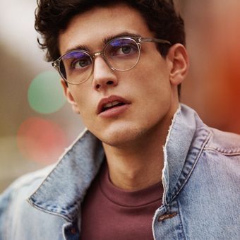 Mens Eye Glasses, Xavier Serrano, Nerdy Guys, Glasses Frames Trendy, Boys Glasses, Eyeglass Frames For Men, Small Cafe, Mens Trendy Outfits, Spectacles Frames