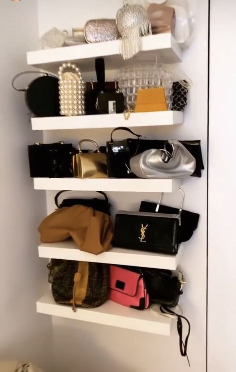 Purse Shelf Ideas, Bag Shelves Ideas, Bags Shelves Ideas, Purse Shelves, Bag Display Ideas, Purse Shelf, Small Girls Bedrooms, Bag Shelf, Design My Room