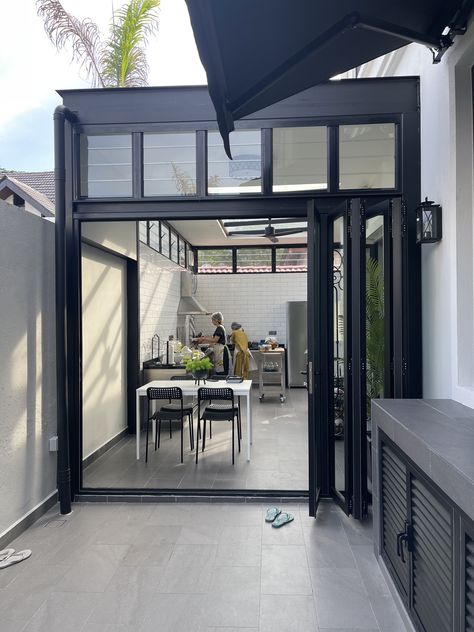 bedroom window ideas aesthetic Wet Kitchen Design Outdoor, Wet Kitchen Design Malaysia Outdoor, Wet Kitchen Design Malaysia, Screen In Porch, Wet Kitchen, Dirty Kitchen Design, Privacy Planter, Outdoor Fence, Deck Privacy