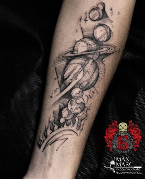 Space Black And Grey Tattoo, Unique Space Tattoos, Science Tattoo Sleeve, Space Sleeve Tattoo, Space Tattoo Sleeve, Tato Suku, Quarter Sleeve Tattoos, Astronaut Tattoo, Hourglass Tattoo