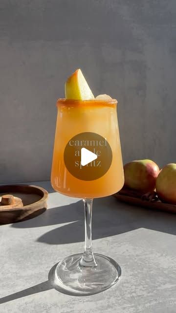 that’s the spirits on Instagram: "The perfect spritz does exist!! ✨

It’s sweet, flavorful and easily prepared alllll Thanksgiving long. 

• Caramel Apple Spritz •
Rim glass w/ caramel + cinnamon sugar 
1 oz vanilla vodka 
1.5 oz apple cider 
.5 oz caramel syrup 
Top w/ champagne 
Stir 
Garnish w/ apple wedge 
Enjoy! 

#thatsthespirits #caramelapplespritz #caramelapple #apple #cinnamon #mimosa #vodka #fallcocktail #fall #cocktail #drinks" Apple Mimosa, Alcoholic Treats, Fall Cocktail, Vanilla Vodka, Creative Cocktail, Caramel Syrup, Fall Cocktails, Apple Cinnamon, Caramel Apple