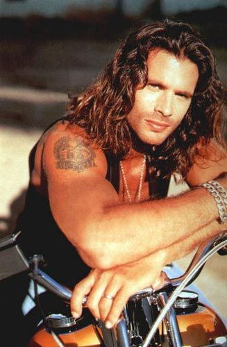 Lorenzo Lamas Renegade Tv Show, Lorenzo Lamas, Tattoo Pictures, The Bold And The Beautiful, Wild Hair, Great Tv Shows, Celebrity Tattoos, Jon Bon Jovi, Bold And The Beautiful