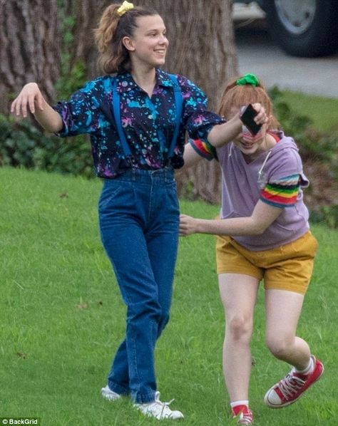 Stranger Things Halloween Costume, 80s Inspired Outfits, Look 80s, Stranger Things Outfit, Stranger Things Costume, Stranger Things Halloween, 80s Look, Cast Stranger Things, 80s Outfit