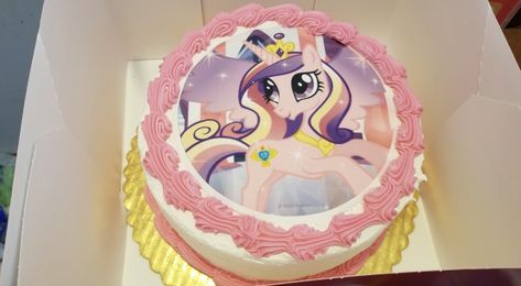 Mlp Birthday Cake, My Little Pony Cake Ideas, Mlp Cupcakes, Mlp Cake, Cake Meme, Unicorn Milkshake, Mlp Cutie Marks, Princess Cadence, My Little Pony Cake