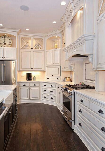 Kitchen Farmhouse Kitchen Cabinets, Kitchen Cabinets Makeover, White Kitchen Design, Dream Kitchens, Cabinet Ideas, Kitchen Remodel Ideas, Pool Design, White Kitchen Cabinets, Kitchen Redo