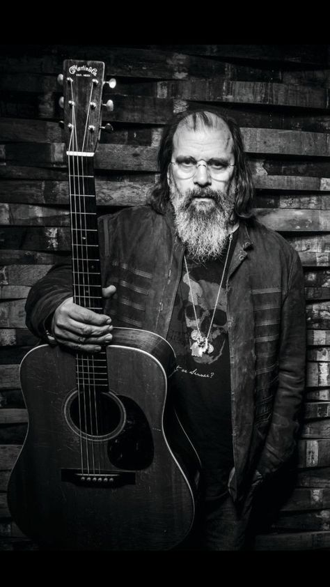 Steve Earle, Singer Song, Improve Sleep Quality, American Heroes, Beards, American Artists, Listening To Music, Singer Songwriter, Writers