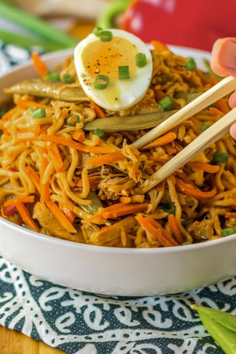 Embrace the ease and deliciousness of Crock Pot Ramen with this comforting recipe. This one-pot wonder takes the classic Japanese dish to a whole new level of convenience. Simply toss in the ingredients, set it and forget it, and return to a bowl of steaming, flavorful ramen packed with tender noodles and delectable broth. Whether it's a busy weeknight or a cozy weekend, this Crock Pot Chicken Ramen is the ultimate comfort food. Slow Cooker Chicken Ramen, Crock Pot Ramen, Ramen Noodle Recipes Homemade, Healthy Ramen Noodle Recipes, Homemade Ramen Noodles, Ramen Recipes Easy, Chicken Ramen, Homemade Ramen, Ramen Noodle Recipes