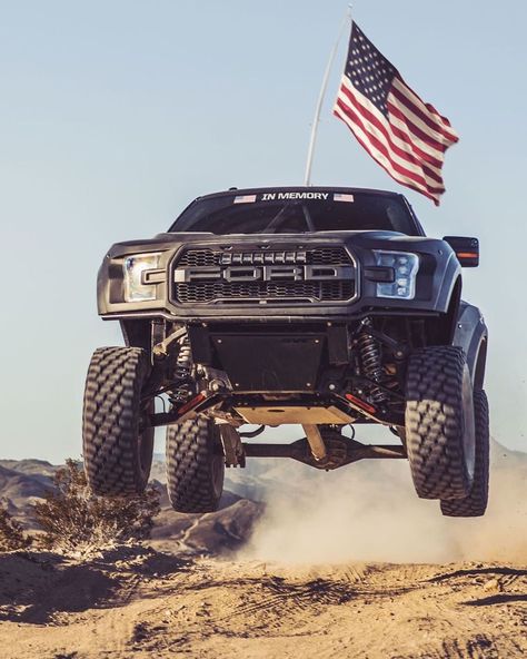 Ford Raptor! | Photo via @officialsvc | #blacklist #ford #raptor Diesel Pickup Trucks, Baja Truck, Custom Vehicles, Dream Trucks, Trophy Truck, Built Ford Tough, Old Ford Trucks, Expedition Truck, Credit Tips