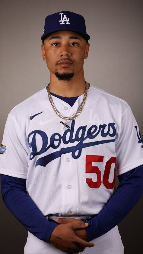 Mookie Betts Dodgers, Mookie Betts Wallpaper, Dodgers Aesthetic, Baseball Wallpapers, Xbox Pfp, Let's Go Dodgers, Dodger Baseball, Dodgers Nation, La Dodgers Baseball