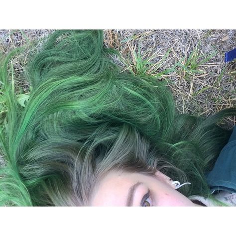 the voyager - plant-sexual: body comparative ❤ liked on Polyvore featuring pictures, hair, photos, pics and people Hair Blog, Pastel Hair, Dye My Hair, Rainbow Hair, Hair Inspo Color, Hair Envy, Grunge Hair, Green Hair, Aesthetic Hair