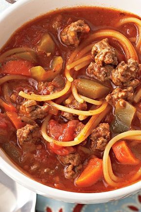 Spaghetti Lover's Soup Spaghetti Soup, Slow Cooker Recipes Beef, Think Food, Slow Cooker Soup, Soup And Sandwich, Bowl Of Soup, Easy Soups, Savory Recipes, Slow Cooker Beef