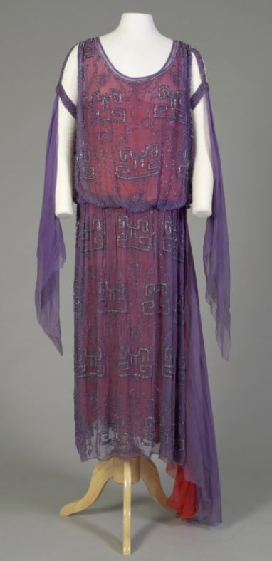 20’s Fashion, 1920s Day Dress, 1920s Evening Dress, Vintage Flapper Dress, Rudolph Valentino, 1920s Outfits, 1920 Fashion, Chinese Pattern, Flapper Style