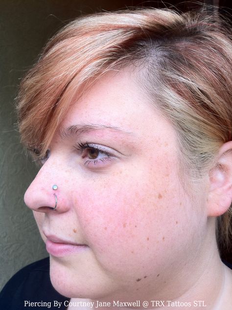 New high nostril piercing with 3mm white opal cabochon by Neometal High And Low Nostril Piercing, High Nostril Piercing, Nostril Piercing, Body Mods, White Opal, What I Want, Body Art, Piercings, I Want