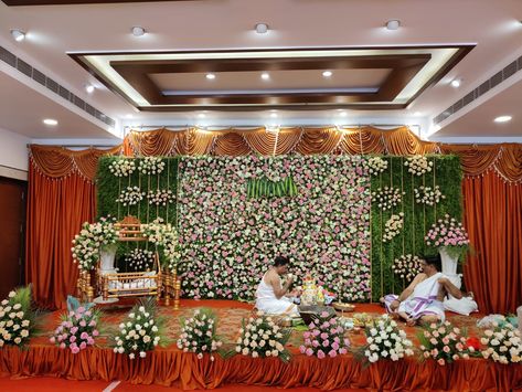 Gold Baby Cradle for Naming ceremony in Bangalore Simple Naming Ceremony Decorations, Simple Cradle Ceremony Decorations, Cradle Decoration For Naming Ceremony, Baby Naming Ceremony Decorations, Name Ceremony Decoration, Cradle Ceremony Decorations, Gupta Ji, Baby Cradles, Cradle Decoration