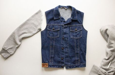 Jean Jacket Diy Upcycling, Hoodie Denim Jacket, Denim Jacket Diy, Jean Jacket Diy, Remake Clothes, Jacket Diy, Denim Jacket With Hoodie, Upcycled Denim Jacket, Cloth Ideas