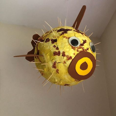 Sue • crafts • sensory play on Instagram: “We crafted another lantern. How could we not a puffer fish is perfect for a lantern. The girls cut paper. Miss A. and I glued the paper…” Puffer Fish Craft, Ocean Layers, Sea Animal Crafts, Scuba Vbs, Fish Lanterns, Library Crafts, Vbs 2024, Girls Cuts, Fish Crafts