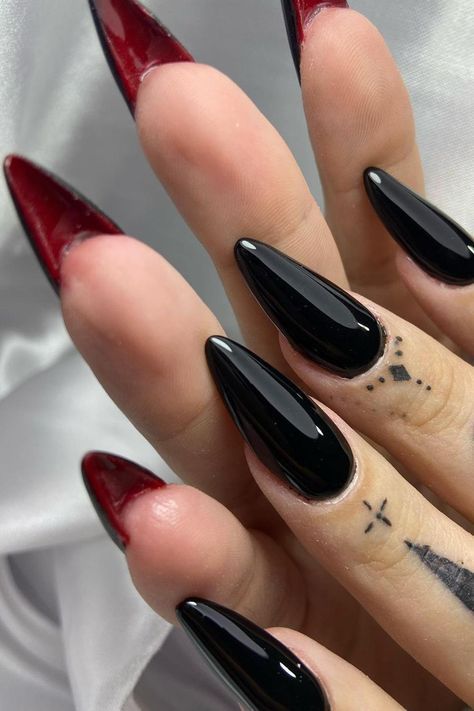 Maneater Nail Ideas, Witch Aesthetic Nails, Villian Nails, Villain Nails, Witch Burning, Vampy Nails, Vampire Nails, Black Stiletto Nails, Retro Nails