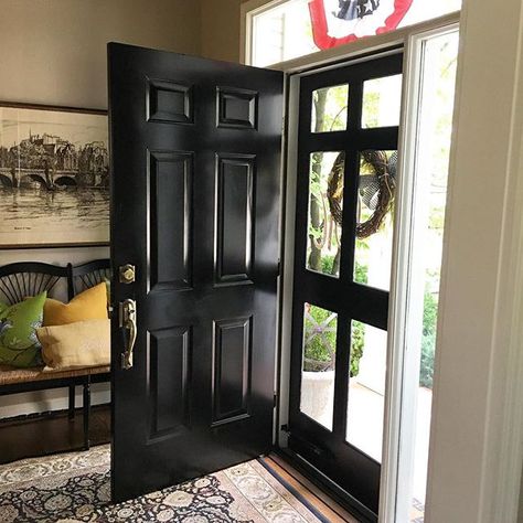 Small Porch Christmas, Storm Doors For Front Door, Small Porch Christmas Decor, Screened Door, Aluminum Storm Doors, Wood Storm Doors, Glass Storm Doors, Small Porch, Sliding Screen Doors