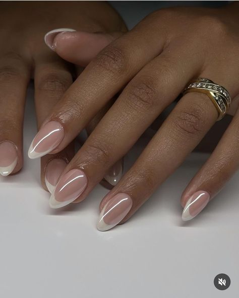 Natural Gel Nails Ideas Short, Natural Nails Manicure, Pretty Tips, Neon Acrylic Nails, Natural Gel Nails, Minimal Nails Art, Subtle Nails, Drip Nails, Nagel Tips