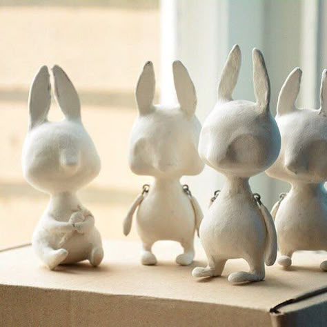 Paper Mache Sculpture, Paper Mache Art, Clay Figures, Vinyl Toys, Clay Dolls, Paper Clay, Christmas Toys, Diy Clay, Polymer Clay Crafts