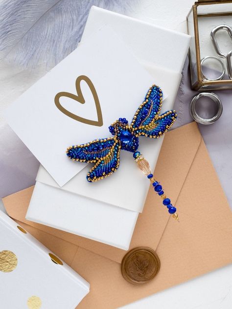 Beaded Dragonfly, Blue Dragonfly, Jewelry Making Kit, Beading Needles, Jewelry Kits, Diy Craft Kits, Beaded Animals, Bead Kits, Brooch Jewelry