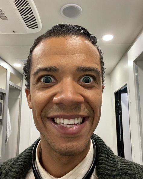 Iwtv Amc Wallpaper, Jacob Anderson Louis, Lestat And Louis 2022, Louis Interview With The Vampire 2022, Interview With The Vampire Funny, Armand Iwtv Amc, Louis De Pointe Du Lac Jacob Anderson, Lestat Pfp, Interview With The Vampire Armand