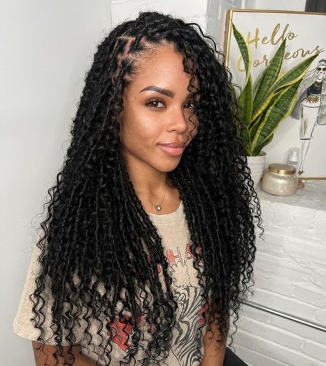 Black With Blonde, Braids Black Women, Crochet Curls, Travel Noire, Travel Hair, Twist Braid, Travel Hairstyles, Twist Braid Hairstyles, Protective Hairstyles Braids