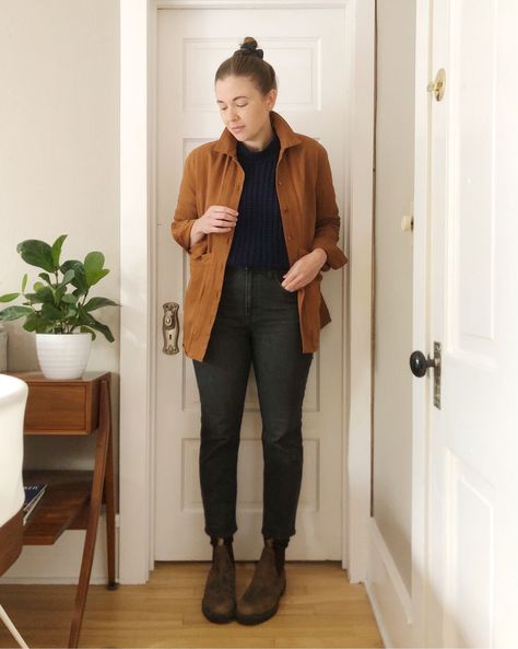 Blundstone Styling, Blundstone Women Outfit, Blundstone Outfits, Minimalist Moodboard, Blundstone Outfit, Date Outfit Fall, Blundstone Style, Blundstone Women, Color Outfits