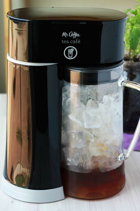 Sparkling Sweet Tea With Mr Coffee Coffee Stations Ideas, Sweet Tea Recipe, Sweet Tea Recipes, Iced Tea Maker, Recipe For Summer, How To Make Ice Coffee, Coffee Stations, Iced Tea Recipes, Mr Coffee