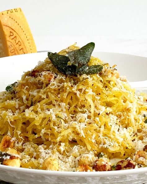 Versatile Spaghetti Squash My Two Favorite Ways - Proud Italian Cook Sage Bread, Pumpkin Spaghetti, Spaghetti Squash Carbonara, Squash Carbonara, Squash Zucchini, Cinnamon Pumpkin, Gf Bread, Spaghetti Squash Recipes, Pasta Pizza