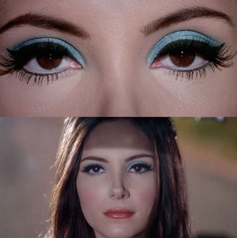 2000 Makeup Trends, Makeup Y2k, Blue Eyeshadow Makeup, The Love Witch, 60s Makeup, Blue Eyeshadow Looks, Witch Core, Inspo Makeup, 90s Makeup