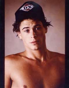 Sodapop Curtis from "The Outsiders." The Outsiders Rob Lowe, Soda Pop Outsiders, Rob Lowe The Outsiders, Hot 90s Actors, Robe Lowe, Outsiders Soda, Rob Lowe Outsiders, Soda Pop Curtis, Rob Lowe 80s