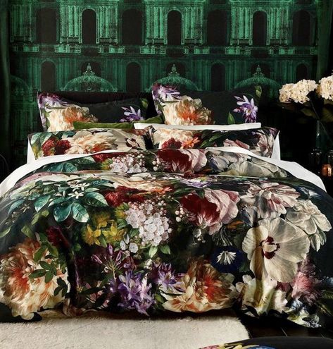 California King Quilts, Dramatic Bedroom, Super King Duvet Covers, Floral Bedding Sets, Double Duvet Covers, Full Duvet Cover, Double Duvet, Floral Duvet Cover, Floral Bedding