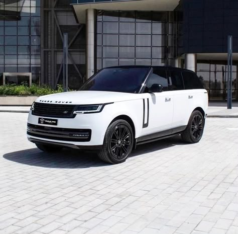 White Range Rover Autobiography, Matte White Range Rover, White Range Rover, Range Rover Sport 2018, Range Rover White, Sv Autobiography, Range Rover Sv, Dream Cars Range Rovers, Range Rover Black