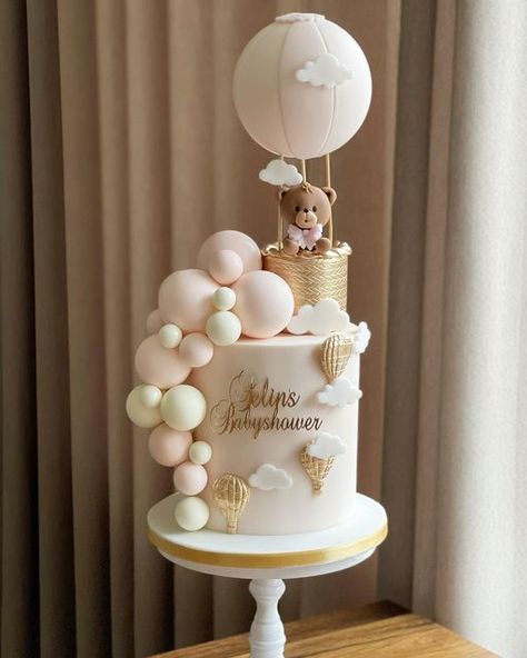 Bear And Balloon Cake, We Can Barely Wait Cake, Bear Theme Baby Shower Cake, Neutral Baby Shower Cakes, Baby Shower Bear Cake, Baby Cake Ideas, Hot Air Balloon Baby Shower Cake, We Can Bearly Wait Cake, Gender Neutral Baby Shower Cake