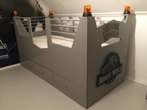 Want to Cage Your Kids? Try the Jurassic Park Bunk Bed | A well ... Jurassic Room Ideas, Jurassic Park Baby Room, Diy Dinosaur Bed, Jurassic Park Room Ideas, Jurassic World Room Ideas, Jurassic World Bedroom Ideas, Jurassic Park Themed Bedroom, Jurassic Park Room Decor, Jurassic Park Bedroom Ideas