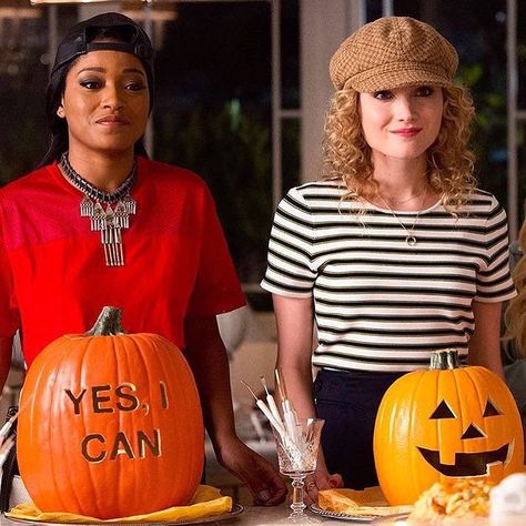 Jack-o-lantern? More like an "attack-o-lantern"! We'll be carving out the details tomorrow night on Fox at 9/8c @screamqueensfox Grace Gardner, Skyler Samuels, Oliver Hudson, Kirstie Alley, Billie Lourd, Bob's Burgers, Keke Palmer, Queen Fashion, Scream Queens